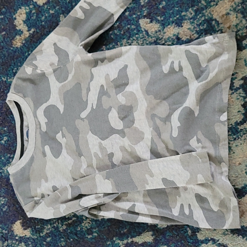 Long sleeve boys tee
